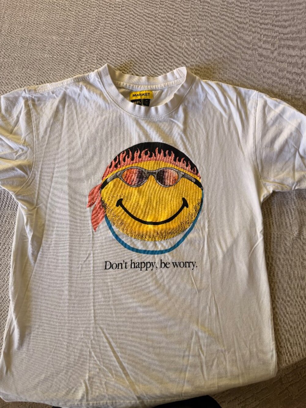 Market x Smiley Don't Happy Be Worry Graphic Tee Size Medium White